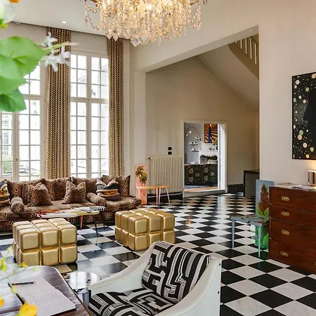 Otel Small Luxury De Witte Lelie 4*