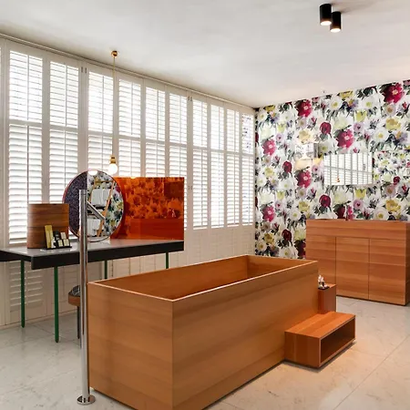 Small Luxury De Witte Lelie Otel