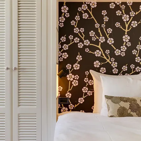 Small Luxury De Witte Lelie Hotel 4*