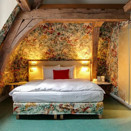 Hotell Small Luxury De Witte Lelie